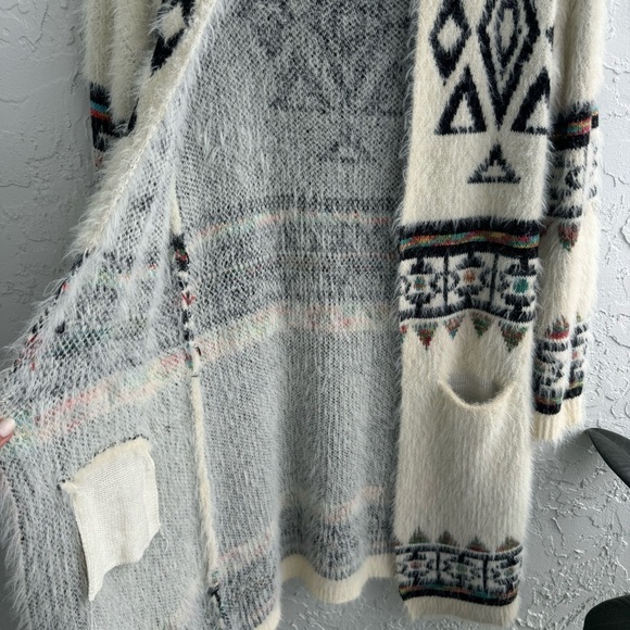 Anthropology My Michelle fuzzy long Aztec print boho long cardigan, size M - Picture 3 of 16